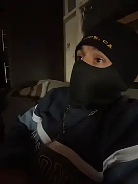 Snapshot of Shankortiz chatting on December 4, 2025, 4:59 pm Shankortiz online show from December 4, 2025, 4:59 pm