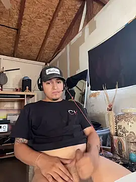 Snapshot of Shankortiz chatting on February 4, 2026, 4:35 pm Shankortiz online show from February 4, 2026, 4:35 pm