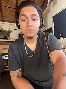 Snapshot of Shankortiz chatting on February 14, 2026, 4:37 pm Shankortiz online show from February 14, 2026, 4:37 pm