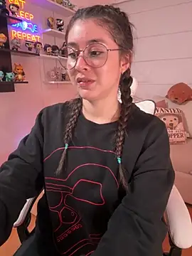 Sharon 07 online show from November 11, 2025, 11:38 pm