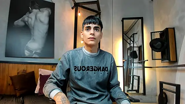 Dani mc1 online show from October 16, 2025, 11:22 am