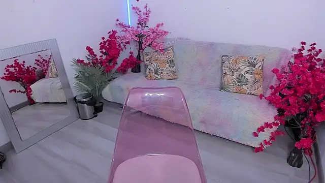 Snapshot of sweet_daniiela chatting on September 25, 2025, 7:28 pm sweet daniiela online show from September 25, 2025, 7:28 pm