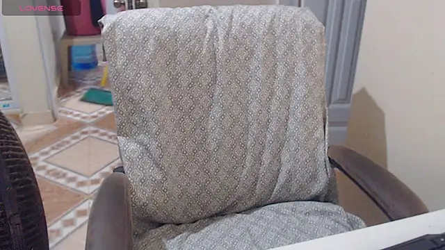 Sexxx20 online show from April 14, 2026, 8:09 am