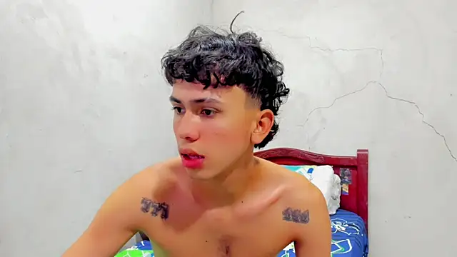 Snapshot of Damien_444 chatting on September 16, 2025, 8:37 am Damien 444 online show from September 16, 2025, 8:37 am