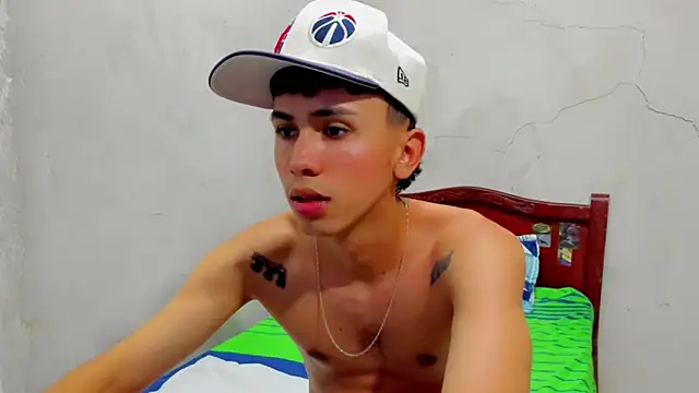 Snapshot of Damien_444 chatting on October 15, 2025, 7:19 am Damien 444 online show from October 15, 2025, 7:19 am