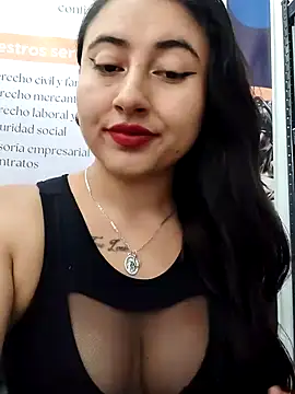 Snapshot of AMATISTA__16 chatting on May 1, 2026, 12:43 pm AMATISTA 16 online show from May 1, 2026, 12:43 pm