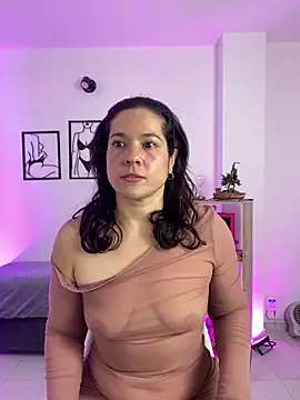 leiablack online show from February 3, 2026, 12:21 pm