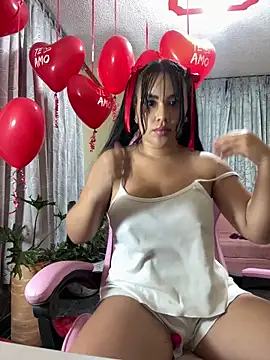 laure torres online show from February 4, 2026, 2:06 am