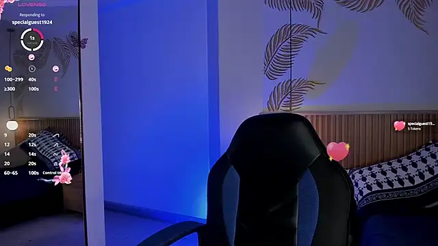 Valleriie  online show from September 16, 2025, 3:35 pm