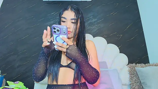Roxana gomez online show from May 11, 2026, 3:34 am