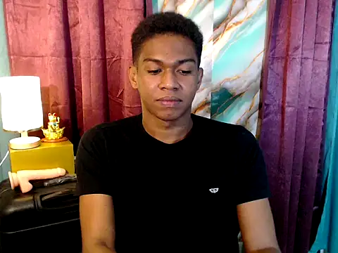 Milagrosa xx online show from February 5, 2026, 8:46 pm