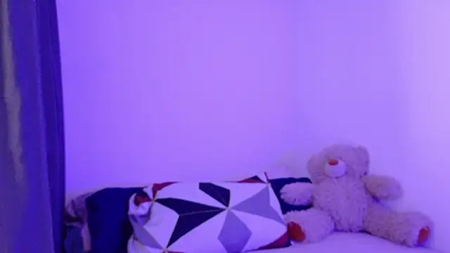 nudesketch1 online show from October 18, 2025, 2:18 pm