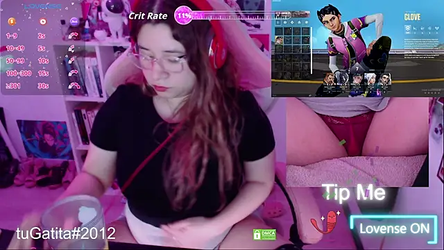 Pink girl0n online show from September 19, 2025, 7:58 pm