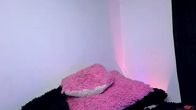 celestte evans 1 online show from October 7, 2025, 4:53 am