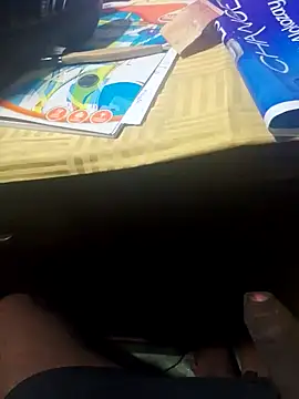 Snapshot of Pogga666 chatting on October 9, 2025, 5:44 pm Pogga666 online show from October 9, 2025, 5:44 pm