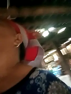 Snapshot of Mamapm20 chatting on September 13, 2025, 2:55 am Mamapm20 online show from September 13, 2025, 2:55 am