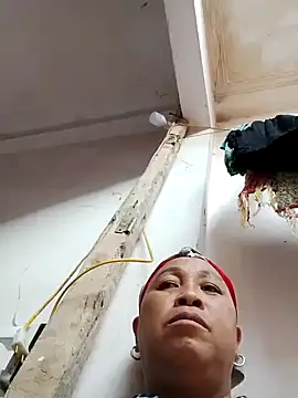 Snapshot of Mamapm20 chatting on October 11, 2025, 9:52 am Mamapm20 online show from October 11, 2025, 9:52 am