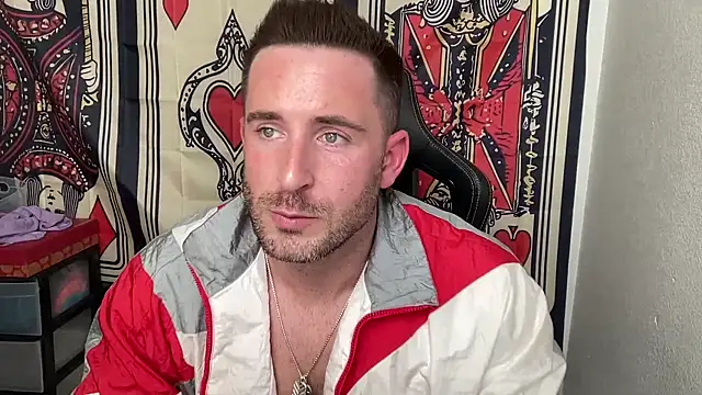 brettmycles28 online show from November 19, 2025, 12:32 am