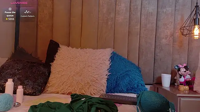 Snapshot of MisRoos chatting on February 2, 2026, 1:32 pm MisRoos online show from February 2, 2026, 1:32 pm