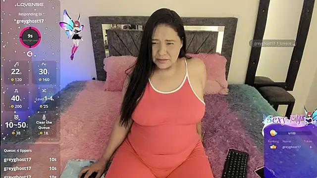 Laurasofia01 online show from May 13, 2026, 3:37 am