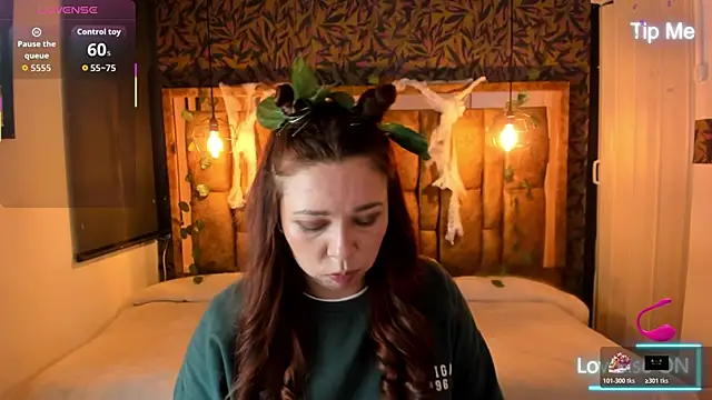 Isa Thompson   online show from October 31, 2025, 3:40 am