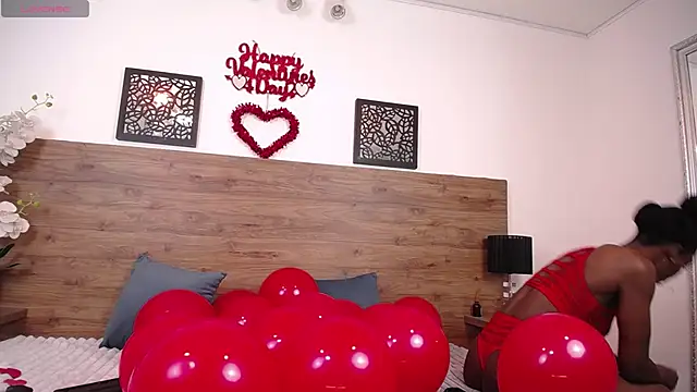 AlexandraCambell online show from February 13, 2026, 9:22 pm