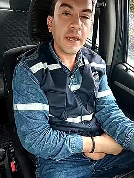 Blackaxes online show from April 21, 2026, 9:39 pm