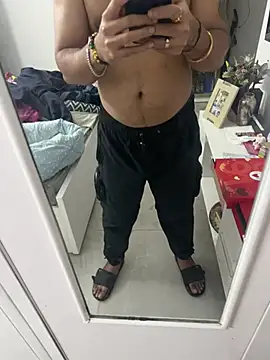 7 INCH MONSTER online show from February 9, 2026, 7:23 am