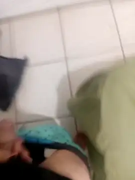 lameraverja123 online show from November 8, 2025, 11:03 pm