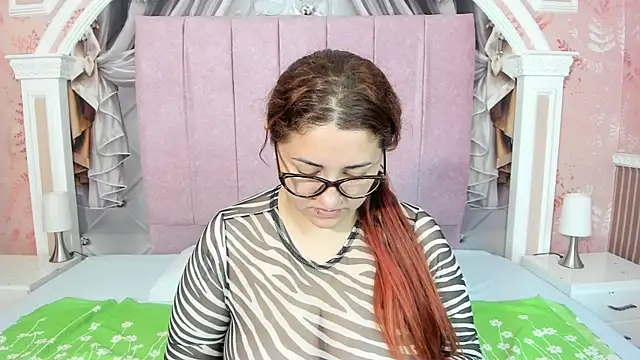Snapshot of mishell_lovely chatting on September 10, 2025, 12:27 pm mishell lovely online show from September 10, 2025, 12:27 pm