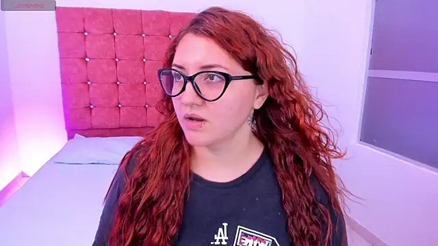 mishell lovely online show from February 27, 2026, 12:16 pm