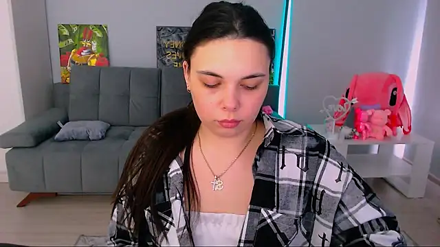 Snapshot of queenofthesense_ chatting on February 9, 2026, 10:08 am queenofthesense online show from February 9, 2026, 10:08 am