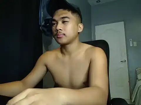 Snapshot of pinoyAdrianneXXX chatting on April 25, 2026, 3:20 am pinoyAdrianneXXX online show from April 25, 2026, 3:20 am
