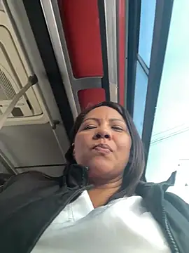 Snapshot of hiilarybrown chatting on July 10, 2026, 10:23 pm hiilarybrown online show from July 10, 2026, 10:23 pm