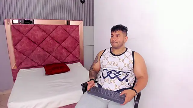 michael hill1 online show from September 10, 2025, 7:25 pm