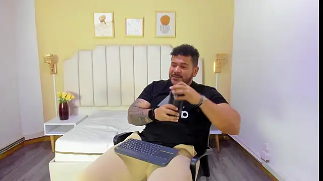 michael hill1 online show from October 2, 2025, 7:43 pm