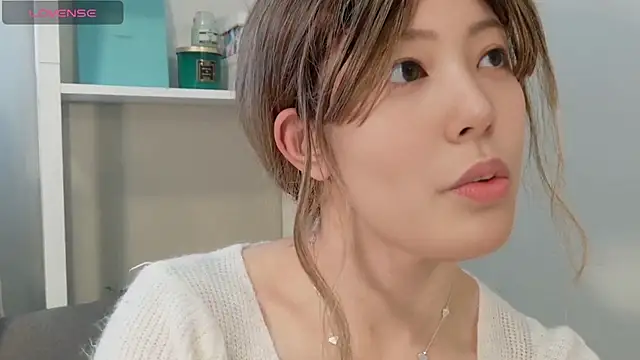 Nana with online show from February 15, 2026, 9:11 pm