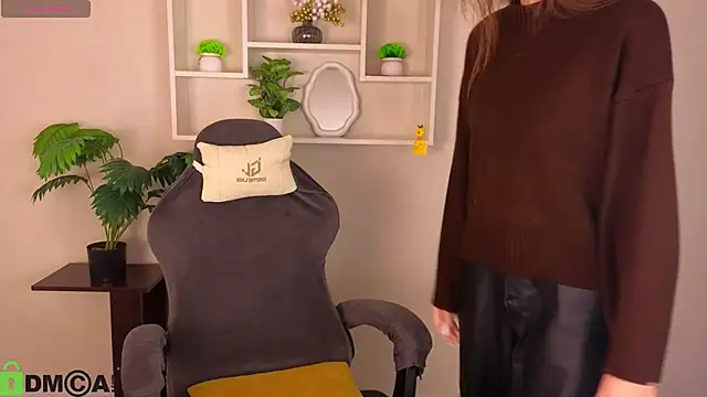 Miche1le Allenne online show from April 20, 2026, 12:57 am