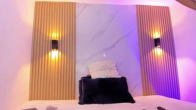 imtammy lynn  online show from April 6, 2026, 11:55 am