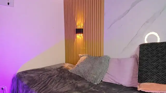 imtammy lynn  online show from April 9, 2026, 11:37 am