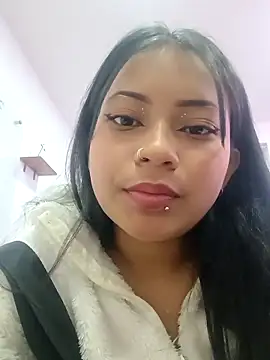 LilyCutee  online show from October 15, 2025, 7:25 pm