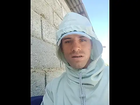 alex-golden online show from December 14, 2025, 2:11 pm