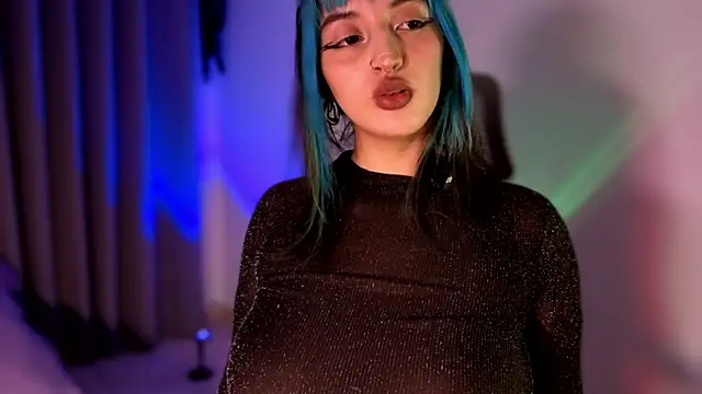 Blueee cat online show from July 19, 2026, 8:34 pm