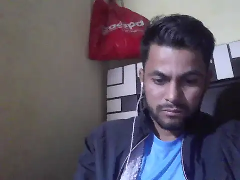 ursdreamperson online show from December 5, 2025, 5:42 pm