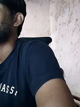 krishjaat43 online show from October 3, 2025, 4:31 am