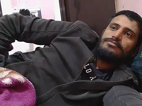 krishjaat43 online show from February 4, 2026, 7:25 am