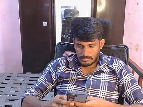 krishjaat43 online show from July 12, 2026, 7:32 am