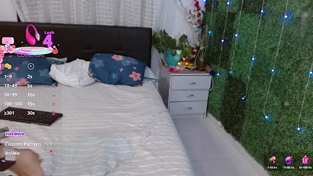 angelly  kate online show from September 26, 2025, 4:27 am