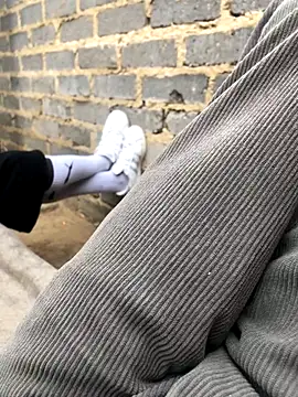 Snapshot of cuminsidebby chatting on October 18, 2025, 8:15 am cuminsidebby online show from October 18, 2025, 8:15 am