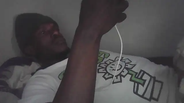 Snapshot of cuminsidebby chatting on December 15, 2025, 9:08 pm cuminsidebby online show from December 15, 2025, 9:08 pm